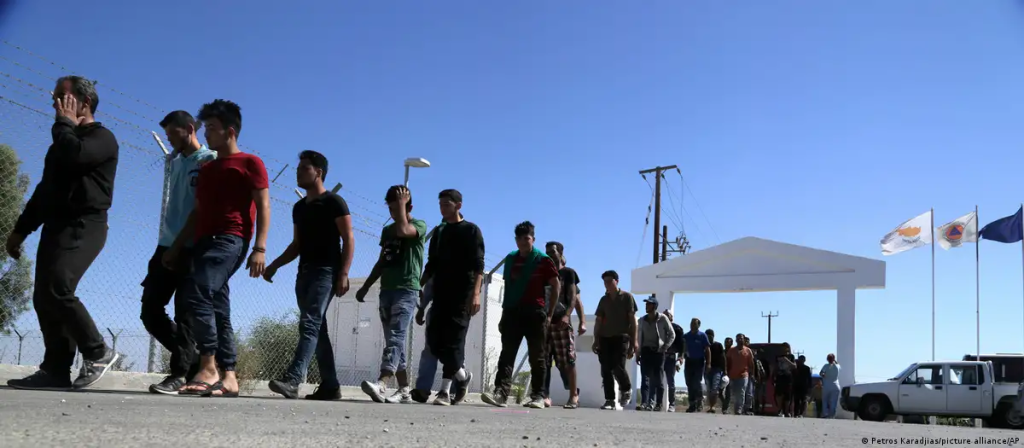 حوافر مالية لتشجيع اللاجئين السوريين على مغادرة قبرص