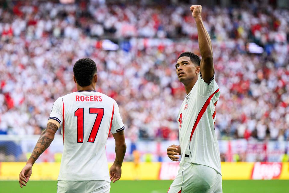 إنجلترا تتأهل للمربع الذهبي بعد الفوز على النرويج (2-1) في كأس العالم